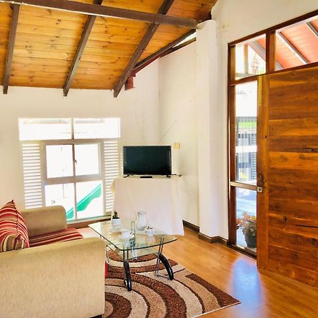 Star Holiday Home นูวาราเอลิยา ภายนอก รูปภาพ