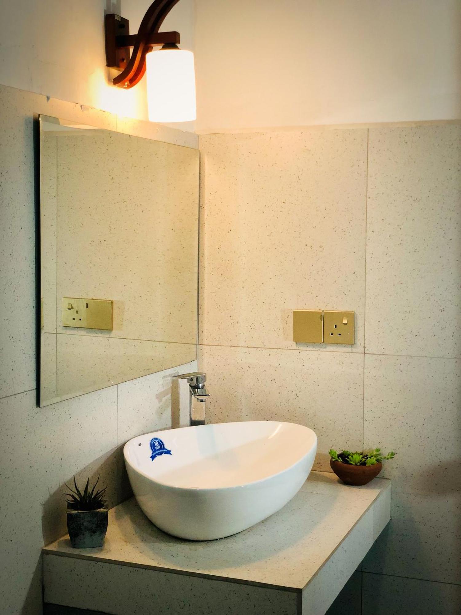 Star Holiday Home นูวาราเอลิยา ภายนอก รูปภาพ