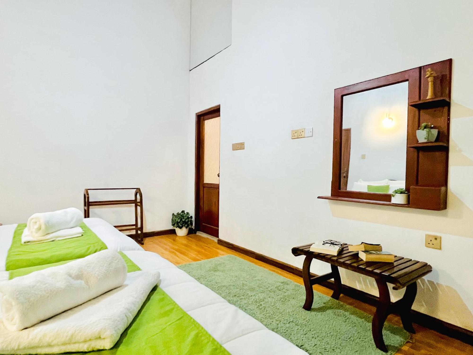 Star Holiday Home นูวาราเอลิยา ภายนอก รูปภาพ