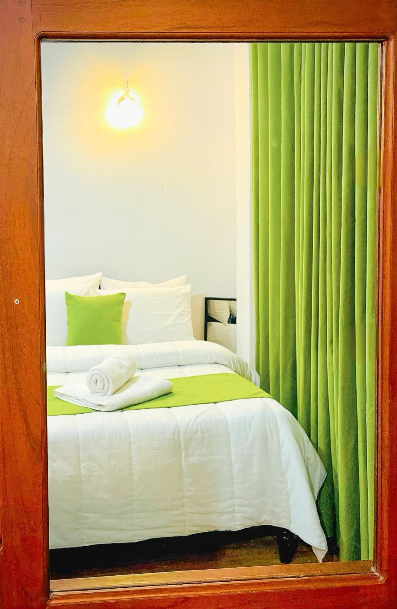 Star Holiday Home นูวาราเอลิยา ภายนอก รูปภาพ